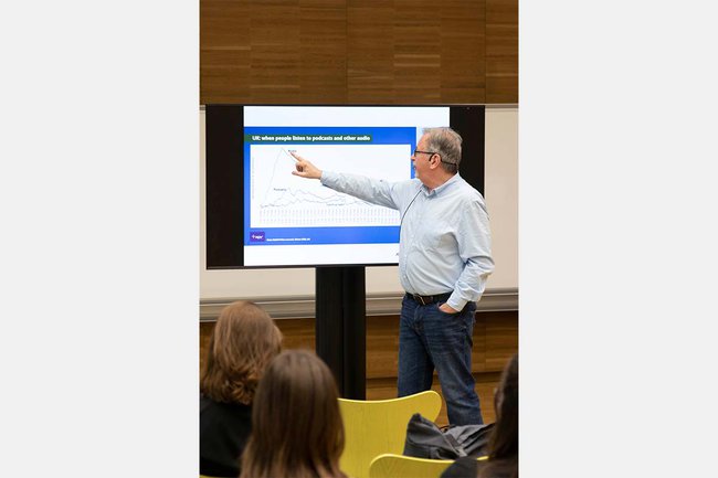 BIP RadioDays John Simon Vortrag 2 CC Luca Laimer.jpg