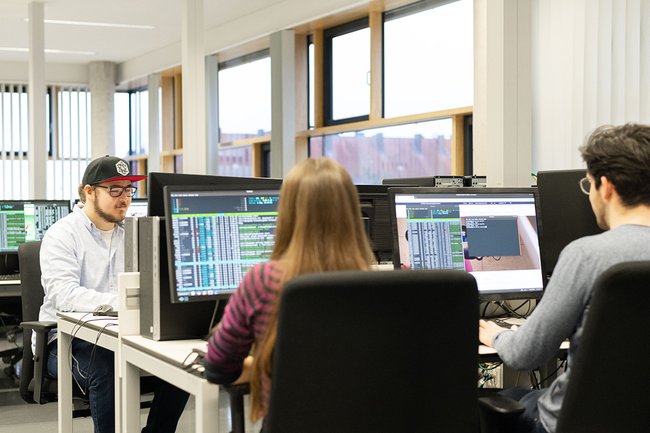 Einblick ins InfoSec Lab Einblick ins InfoSec Lab