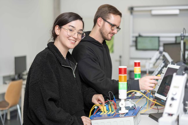 Schulworkshop.jpg Schulworkshop.jpg