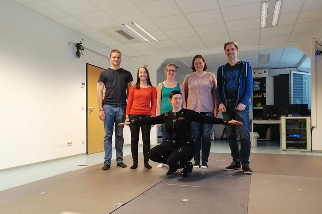 Gruppenfoto02_(C)Lavinia-DanielaMuresan.jpg Gruppenfoto02_(C)Lavinia-DanielaMuresan.jpg