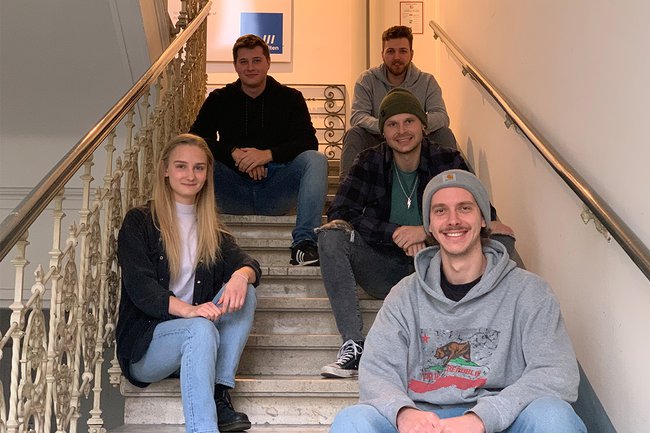 Hey E-Li_3.jpg Hey E-Li_3.jpg