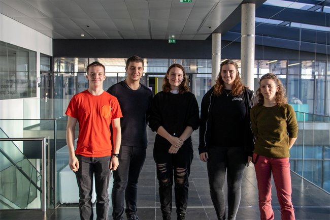 Working-Dogs-2.jpg Working-Dogs-2.jpg