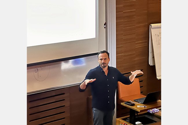 Hörsaal_web2.jpg Hörsaal_web2.jpg