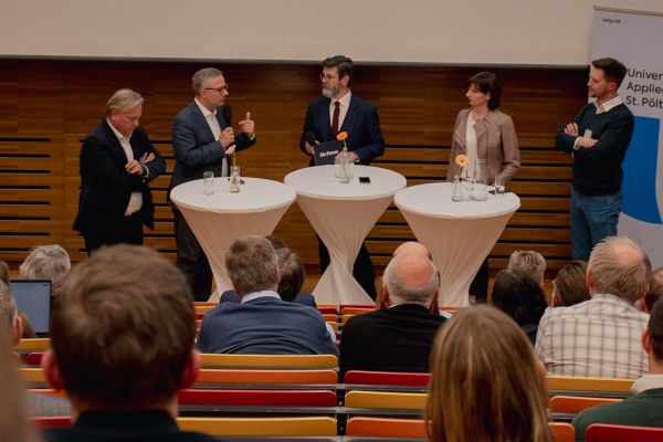 Panel Discussion Future Dialogues 2026