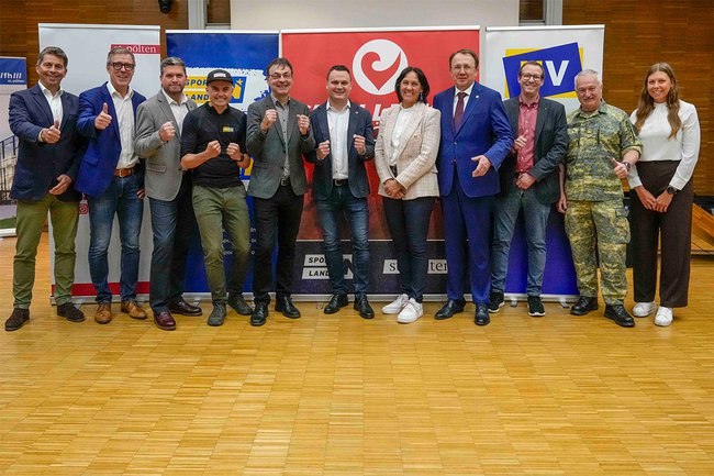 Challenge25-Gruppenfoto_cRauscher.jpg Challenge25-Gruppenfoto_cRauscher.jpg