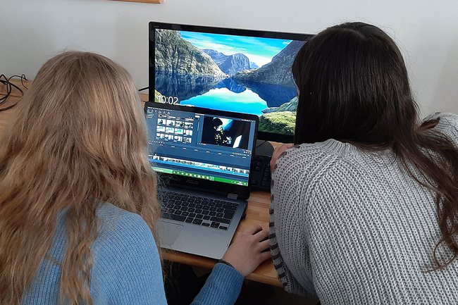 DigGes_Zwettl-Mädchen.jpg DigGes_Zwettl-Mädchen.jpg