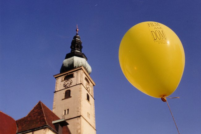 Film-am-Dom_Ballon-web.jpg