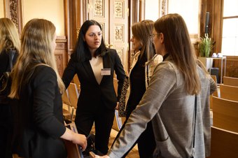 MBC_CIRA_JK_Studierende.jpg MBC_CIRA_JK_Studierende.jpg