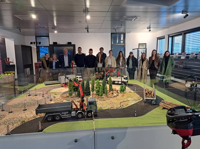 Palfinger_1.jpeg Palfinger_1.jpeg