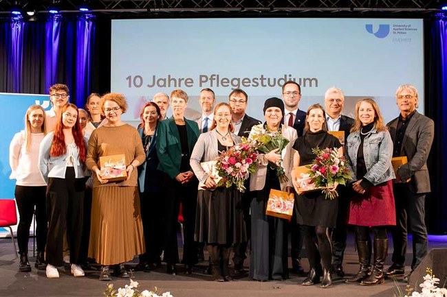 10 Jahre Gesundheits- und KrankenpflegePLUS