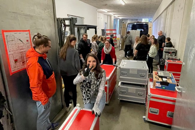 Studierende bei der Exkursion zu Juraczka Eventtechnik