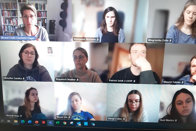 Studierende von Digital Marketing & Kommunikation beim Online Gastvortrag von Charlotte Hager