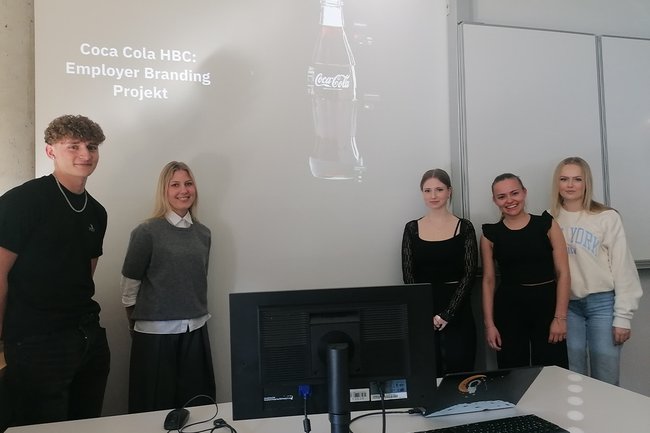 Coca Cola, Bachelorstudium Management & Digital Business