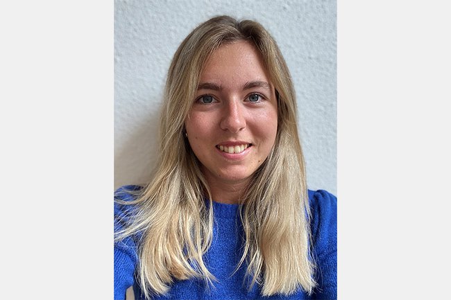 Sophia Bachler ist Absolventin des Bachelor-Studiengangs Management & Digital Business und entschied sich für ein Berufspraktikum bei umdasch The Store Makers.