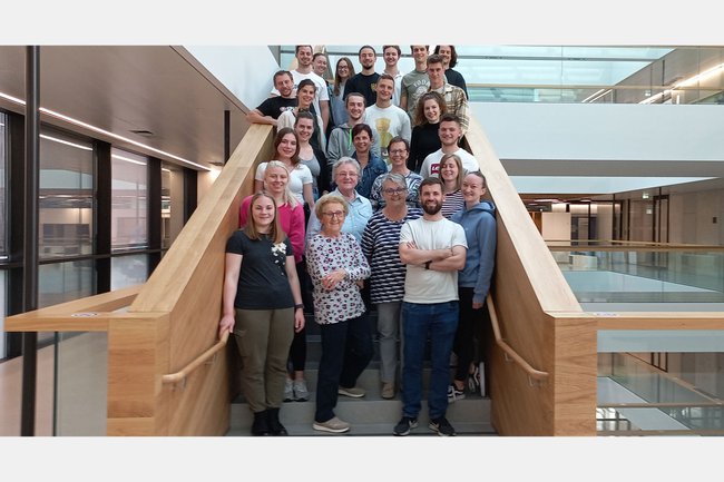 Brustkrebspatientinnen hautnah im Unterricht