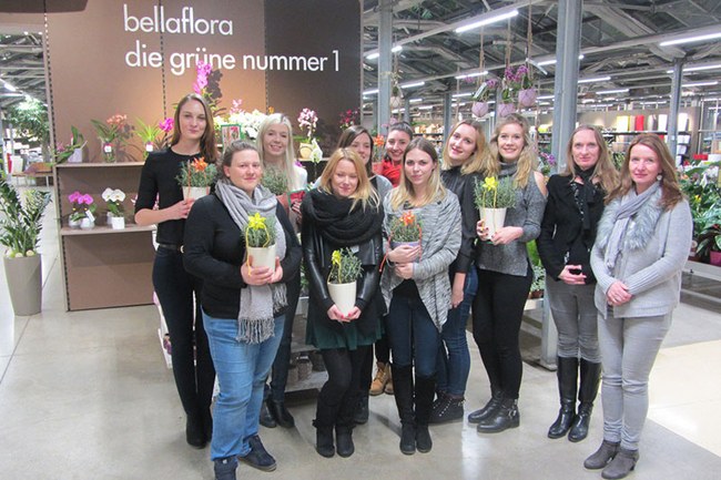 Studentinnen des Master Studiengangs Media- und Kommunikationsberatung entwickelten kreative Lösungen zur Kundenbindung für das renommierte Unternehmen Bellaflora.