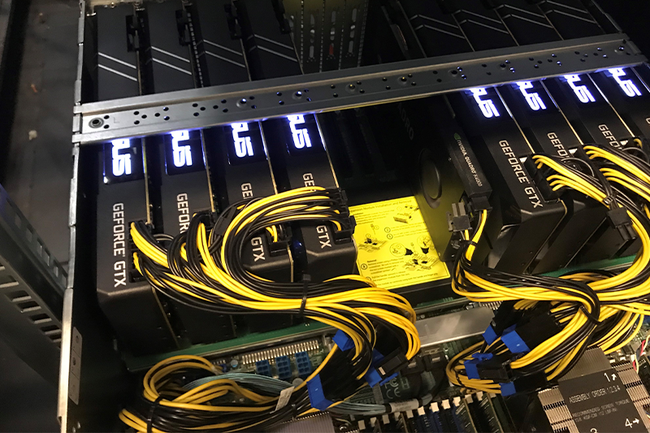 Der leistungsstarke GPU Server