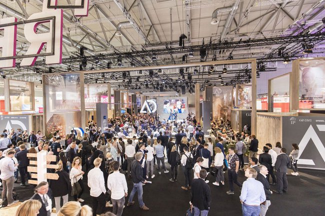 DMEXCO Koeln Messehalle Einblick