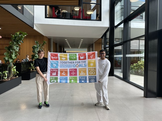 Zum SDG Flag Day veröffentlicht die USTP ihren ersten Nachhaltigkeitsbericht.