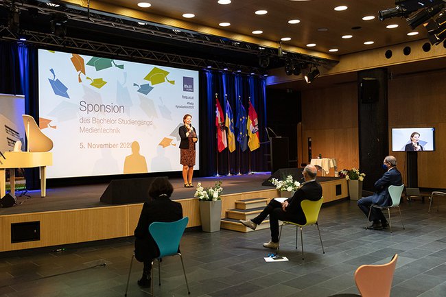 Dieses Jahr fanden die ersten virtuellen Sponsionen statt.