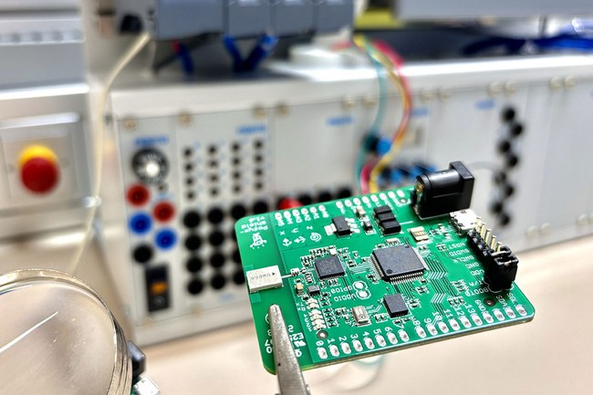 FH nutzt UWB-Technologie in Lehre und Forschung