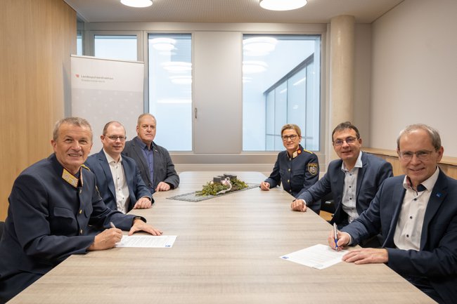 Vertragsunterzeichnung