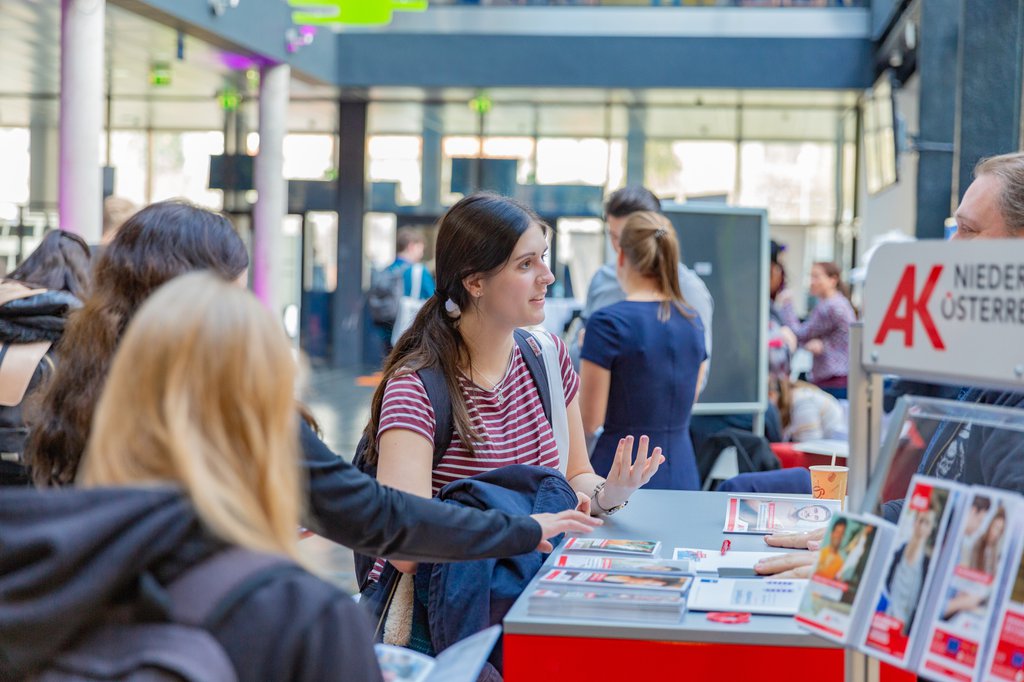 Die FH St. Pölten bot in der Woche des Frauentags ein vielfältiges Beratungsangebot