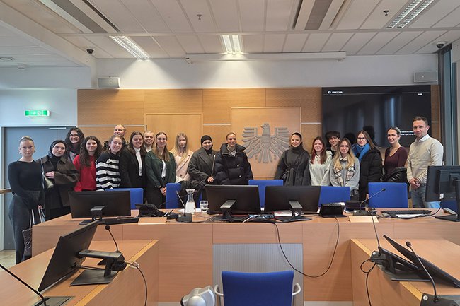 Gerichtsbesuch: Medien- und Urheberrecht hautnah