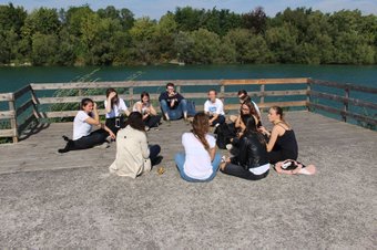 Teambuilding am See (c) Gerald Kraushofer Die Gruppe am See