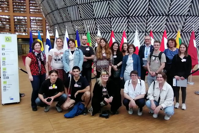 Teilnehmer*innen der Exkursion nach Brüssel mit Thomas Wagnsonner