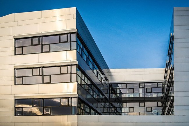 Ansicht des Hauptgebäudes der FH St. Pölten
