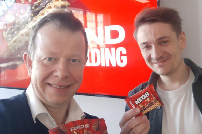 FH-Dozent Max Eiselsberg und Marketingexperte Philipp Hieslmair bei einem Gastvortrag im Masterstudiengang Digital Marketing & Kommunikation an der FH St. Pölten