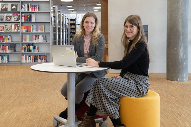 Bib_Credits Floria Stix_1.jpg