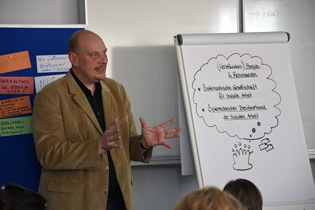 Jochen Prusa vom Österreichischen Berufsverband der Sozialen Arbeit (OBDS)