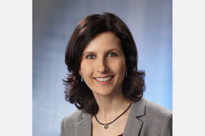 Ebner-Zarl setzt sich in ihrem neuen Buch mit den Funktionsweisen internationaler Buchmärkte auseinander