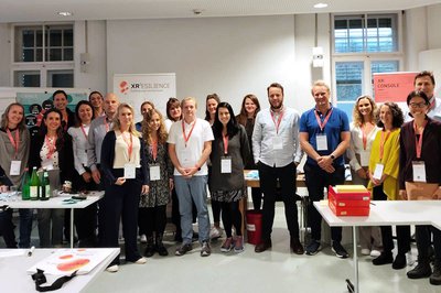 Resilienztraining für Pflegepersonal mit XR-Brille