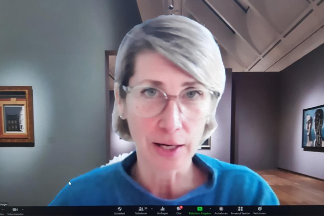 Charlotte Hager von der Agentur Comrecon hielt einen Gastvortrag im Studiengang Digital Marketing & Kommunikation an der FH St. Pölten