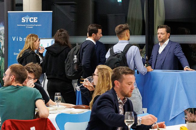 Vernetzung (Foto (c) Rauchecker Photography) BAHN_Karrieretag_print_jpg_a4_300dpi_srgb_114.jpg