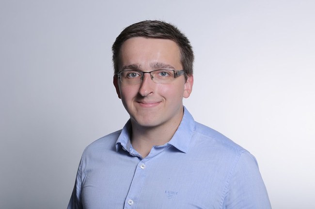 Absolvent Markus Hofstätter unterrichtet nun im Department "Digital Business & Innovation" an der FH St. Pölten