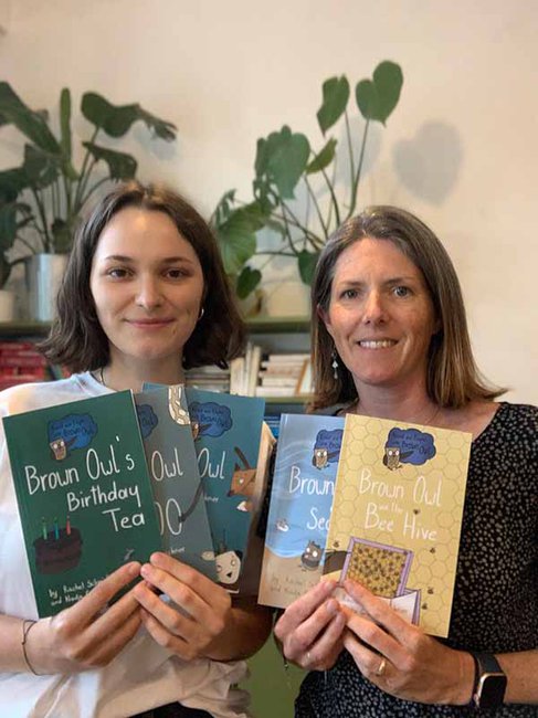 Brown Owl - Nadja Grace Bodner und Rachel Schmidlechner zeigen ihre Bücher