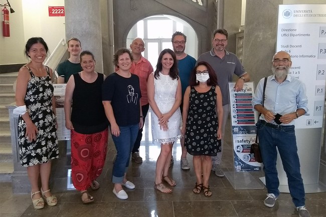 Vlnr: Anna Zenarolla, Andreas Hallas, Karin Preiss, Christine Schmid, Lorenzo Ellero, Patricia Renner, Ernst Tradinik, Gina Chianese, Dragan Umek, Luigi Gui