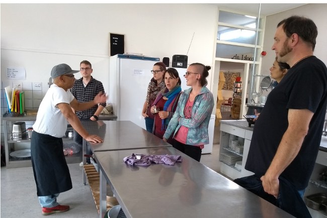 Gruppe Studierender der FH St. Pölten (Sozialpädagogik) begleitet von Christine Schmid, Andrea Nagy (FH St. Pölten) und Alex Klein (Saxion)