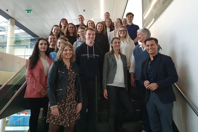 Studierende mit Auftraggeber Dr. Andreas Heralic