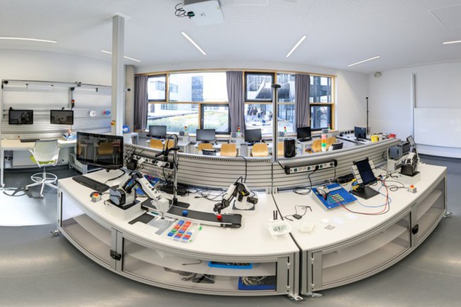 Top ausgestattet für praxisorientierte Lehre