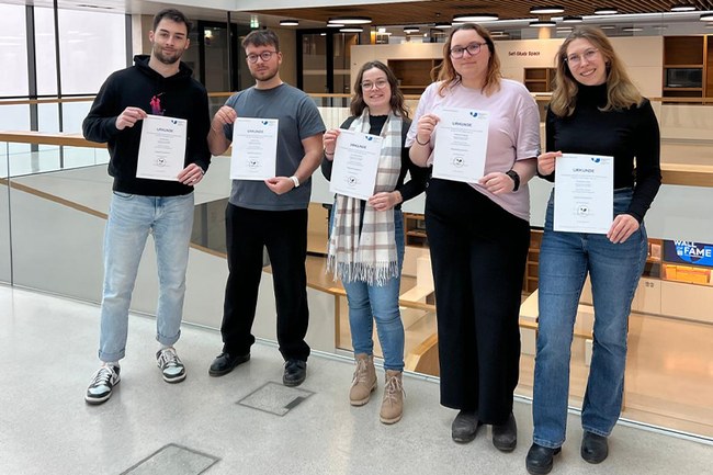 Top-Leistungen im Studium ausgezeichnet