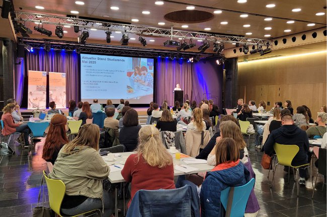 Treffen der Praxisanleiter*innen- Pflege im Dialog