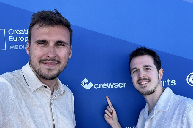 Medientechnik-Absolvent Tobias Steiner präsentierte sein Start-up crewser beim Filmmarkt in Cannes. Die Software wird an der USTP bereits eingesetzt