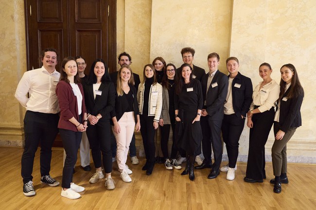 Die Erstsemestrigen vom Master Digital Business Communications besuchten die CIRA-Jahreskonferenz 2024