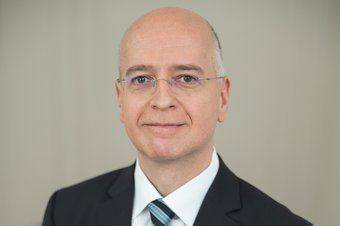 Portrait Erwin Hof webE.Hofquer(c)Wiener Börse.jpg