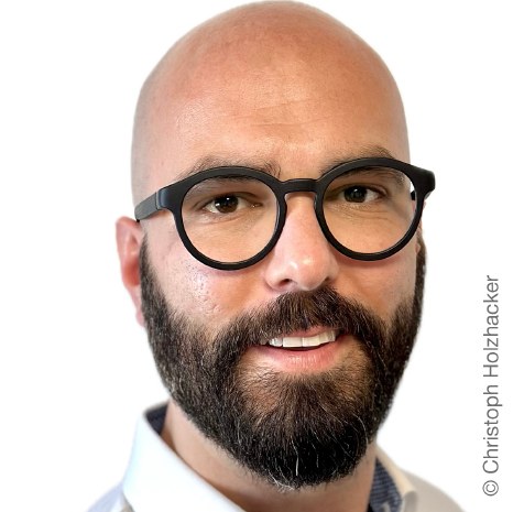 FH-Hon.Prof. Mag. (FH) PhDr. Holzhacker Christoph, LL.M.